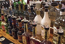 酒精,玻璃樽,调酒师