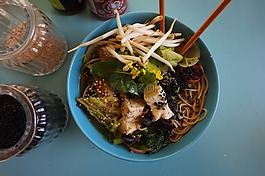 豆腐,面條,湯