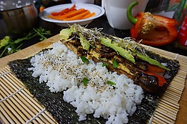 豆腐,壽司,茄子