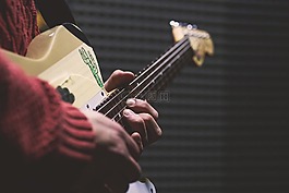 人,电,护舷