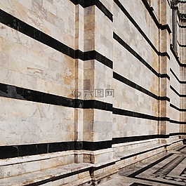 體系結(jié)構(gòu),大教堂,摘要