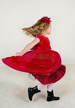小女孩,运行,红色连衣裙