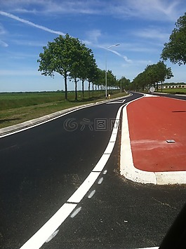 道路表面的反射,格羅寧根,聚民間