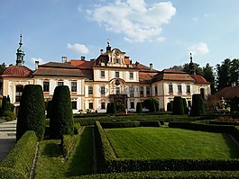 jemni?tě,城堡,紀(jì)念碑