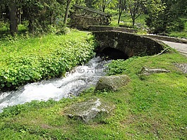 性質(zhì),橋,波蘭
