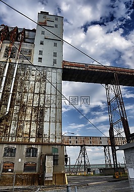 蒙特利爾,工業(yè),建設(shè)