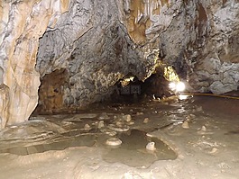 zamolxe,洞穴,polovragi