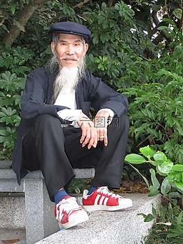 中國雜文,胡子,中國