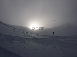 雪花,霧,太陽