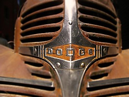 那輛舊車(chē),道奇,前