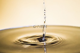 水,一滴水,銀