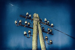 桅桿,當(dāng)前,電源線
