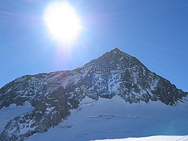 山全景图,stubai,冬天