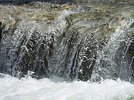 水,秋天,級聯(lián)