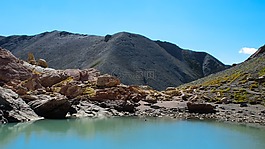 湖,山,水
