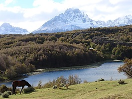 智利南部,水,山