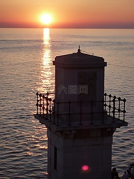 燈塔,海,羅維尼