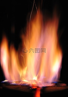 火,瑞典火,燃烧的树干