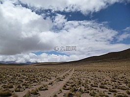 烏馬瓦卡,胡胡伊,山