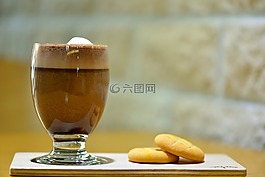 熱巧克力,黑色的可可豆,咖啡廳