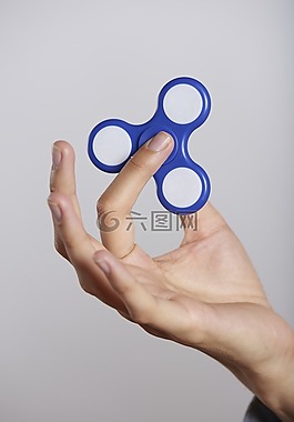 坐立不安的微调,瞎忙,微调器