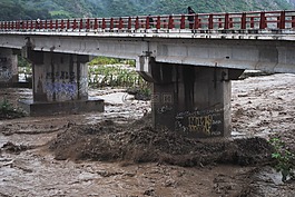 tlapa de comonfort,桥,里长大的