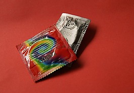 色彩繽紛的避孕套,避孕套,避孕