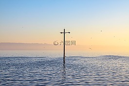 湖,電氣桿,極點(diǎn)