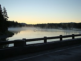 日出,薄霧,湖