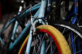 自行車,自行車輪胎,制動