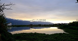 落日,苍山,倒影