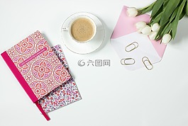 咖啡,鮮花,筆記本