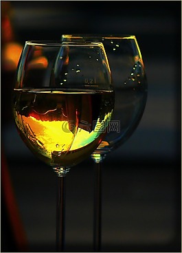 酒杯,一滴水,明確