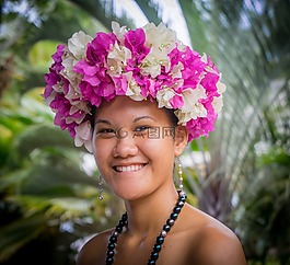 头在连衣裙,法属波利尼西亚,节育希