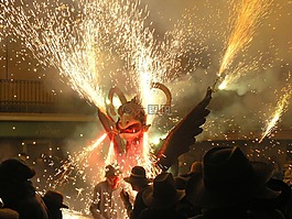 兽,correfoc,加泰罗尼亚