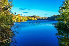 秋天,湖,藍(lán)色的天空