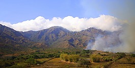 小山,山,云
