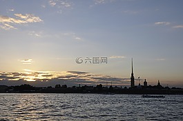 天空,在俄羅斯圣彼得堡,體系結(jié)構(gòu)