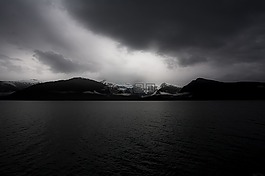 惡劣的天氣,海灘,平靜的水面