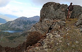 山,岩,一个古老的火山