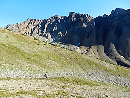 山,巖,石頭