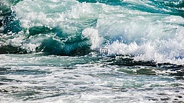 波,砸,海