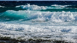 波,砸,海