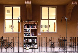 書(shū),和平,咖啡館