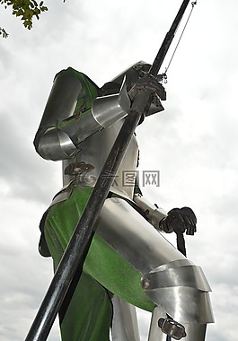 niepo?omice,騎士,廉潔
