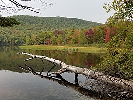 山,湖,寧靜