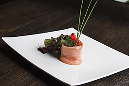 錢串,三文魚,簡單的下酒菜