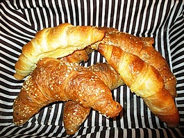 羊角,新月形面包,烘焙食品