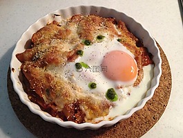 多利亞,烤寬面條,煎雞蛋