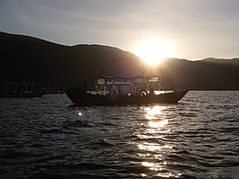 日出,湖面,水波